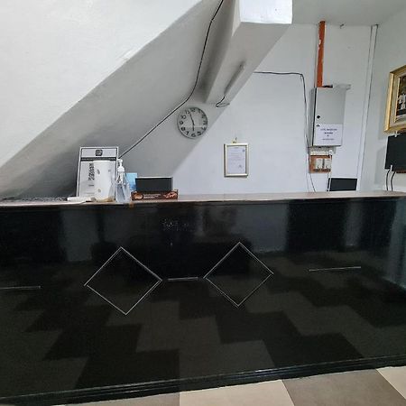Oyo 90936 Hotel Manjoi Inn Ipoh Extérieur photo