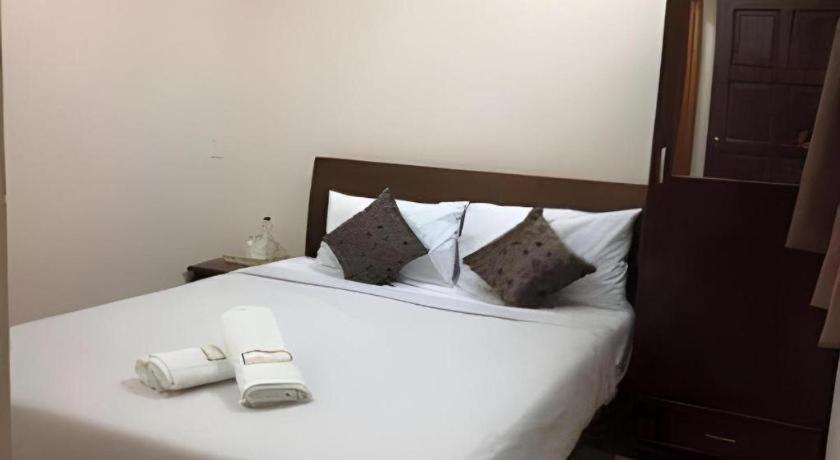 Oyo 90936 Hotel Manjoi Inn Ipoh Extérieur photo